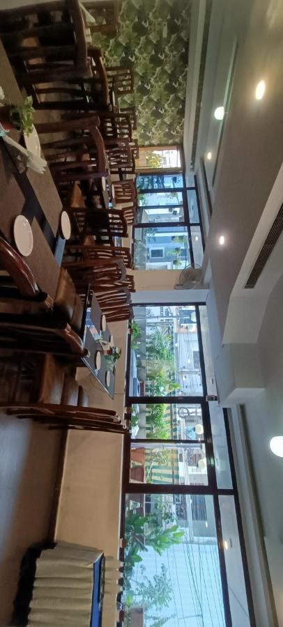 Hotel Raintr33 하이데라바드 외부 사진